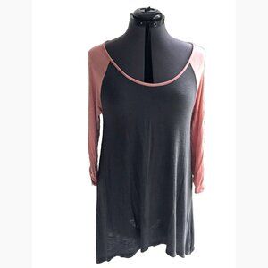 PINK ROSE Mauve and Dark Gray HiLo High Low Uneven Sharkbite Hem Top, Size L